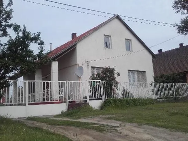 Eladó ház Tápiószecső 90 nm