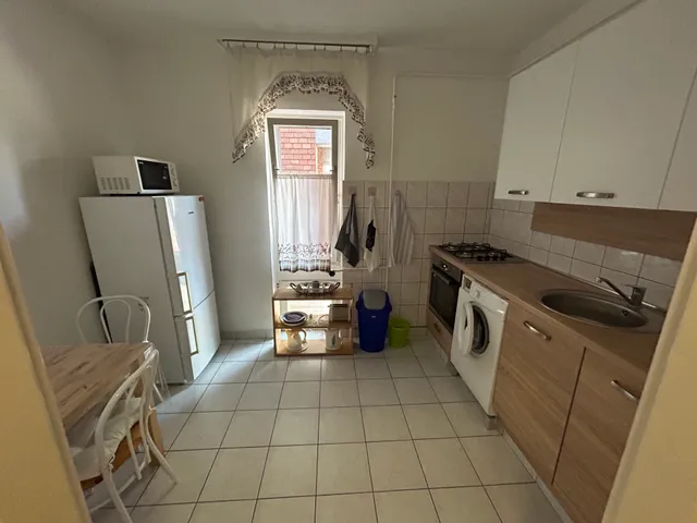 Kiadó lakás Szeged, Belváros, Roosevelt tér 52 nm