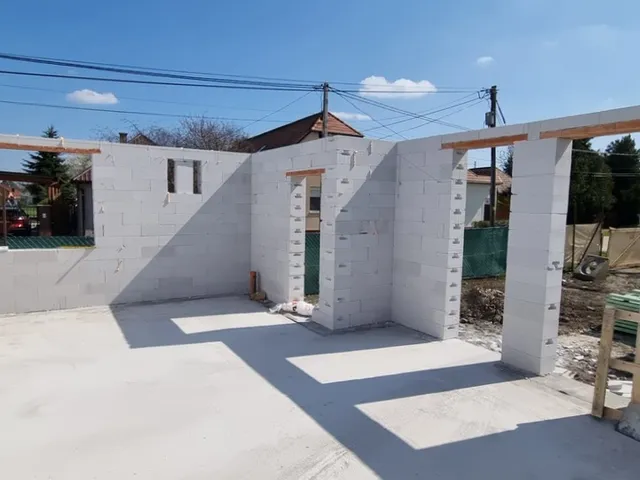 Eladó ház Bicske, Kertváros 75 nm