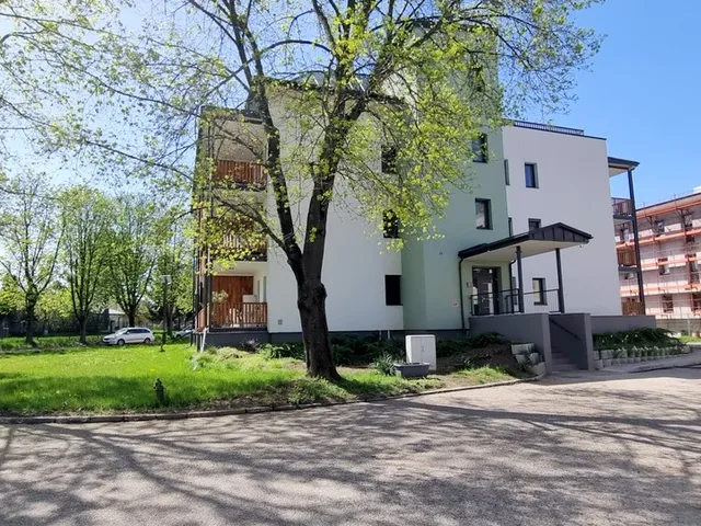 Eladó lakás Bicske 28 nm