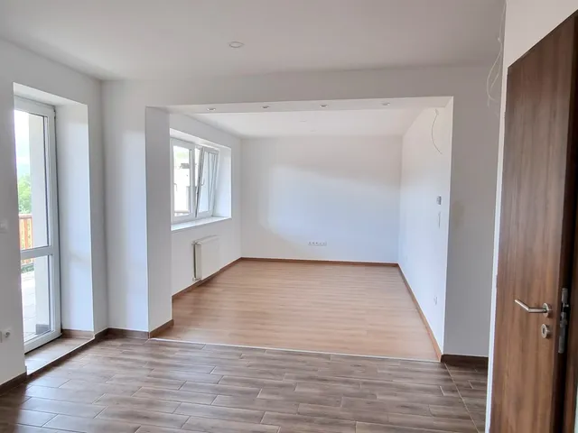 Eladó lakás Bicske 73 nm