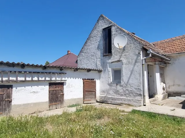 Eladó lakás Bicske, Telep 47 nm