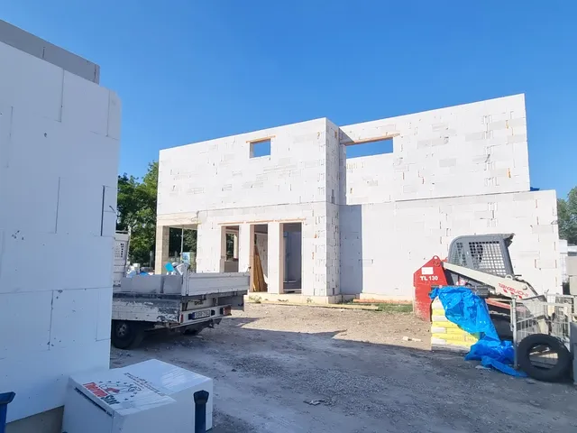 Eladó ház Bicske, Kertváros 155 nm