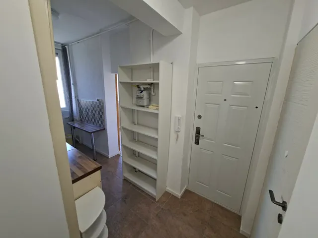 Kiadó lakás Budapest XVIII. kerület, Lakatostelep, lakatos út 51 nm