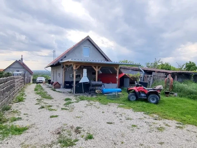 Eladó ház Bicske, Galagonyás, Galagonyás IV. dűlő út 120 nm