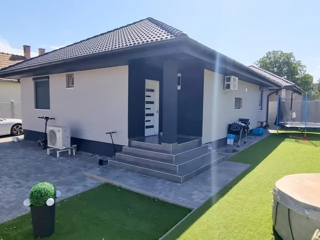 Eladó ház Bicske, Kertváros 101 nm