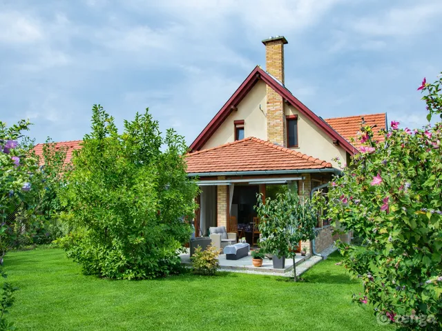 Eladó ház Siófok, Szabadifürdő 128 nm