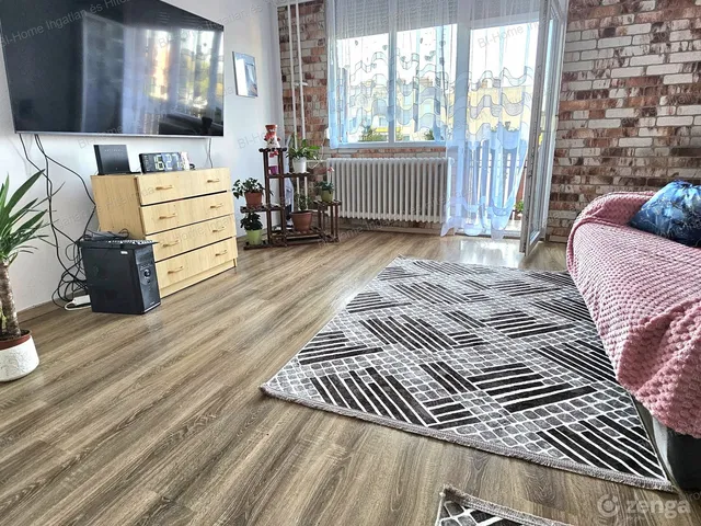 Eladó lakás Tatabánya, Kertvárosi lakótelep 50 nm