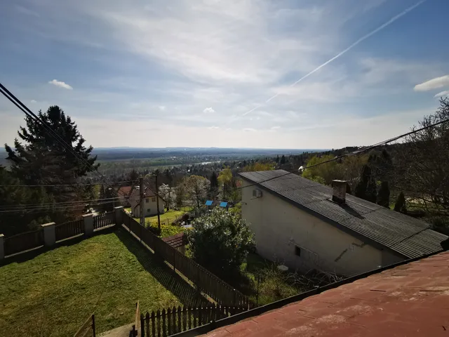 Eladó ház Leányfalu 210 nm