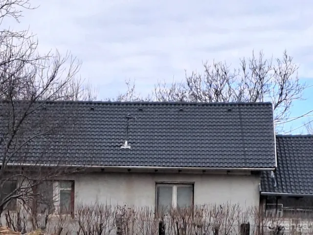 Eladó ház Mány 72 nm