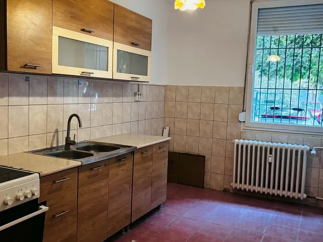 Eladó lakás Tatabánya, Kertváros 41 nm