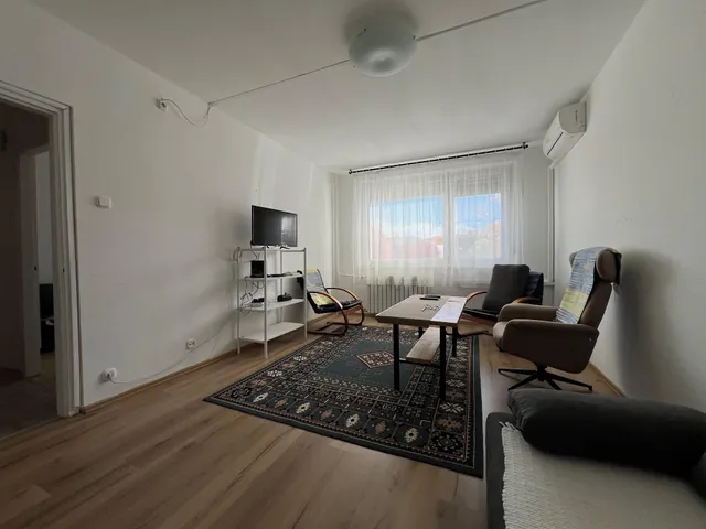 Eladó lakás Budapest XVII. kerület, Rákoskeresztúr, Pesti út 161. 45 nm