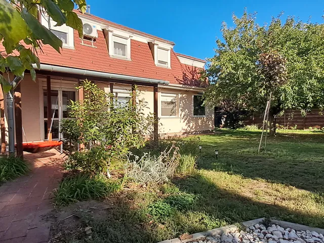 Eladó ház Székesfehérvár, Őrhalmiszőlők 94 nm