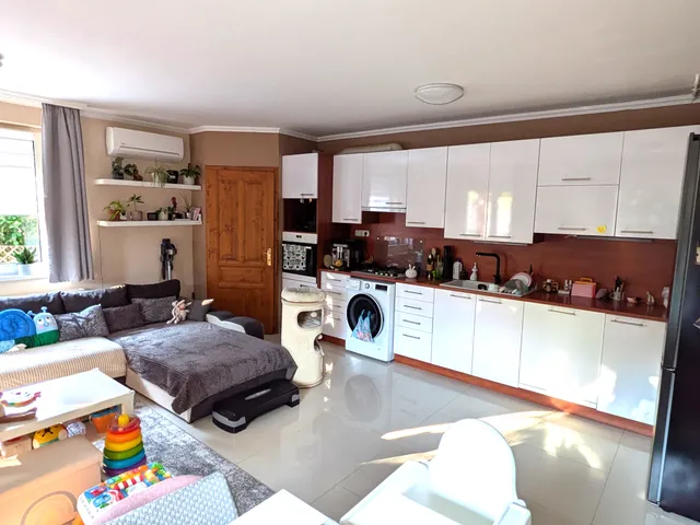 Eladó ház Székesfehérvár, Őrhalmiszőlők 94 nm