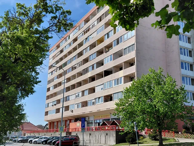 Eladó lakás Székesfehérvár, Szedreskert 48 nm