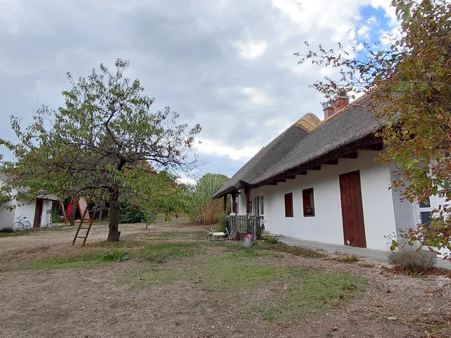 Eladó ház Csákberény 100 nm