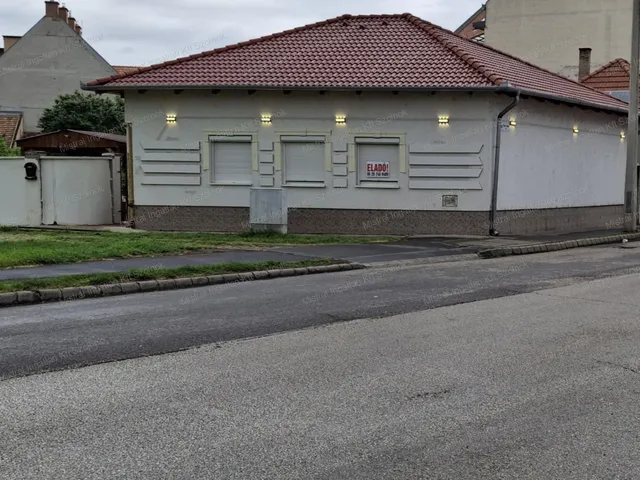 Eladó ház Szolnok, Belváros 90 nm