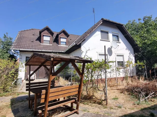 Eladó ház Zagyvarékas 180 nm