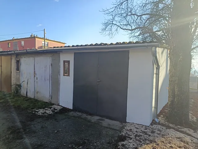 Eladó garázs Pécs, Ledina 17 nm