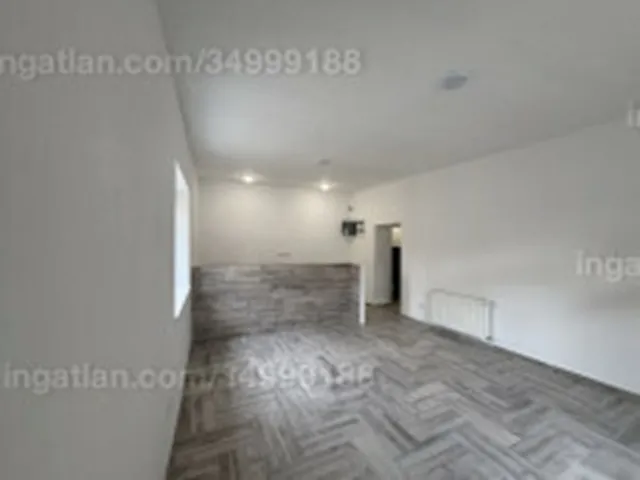 Eladó ház Pócsa 181 nm