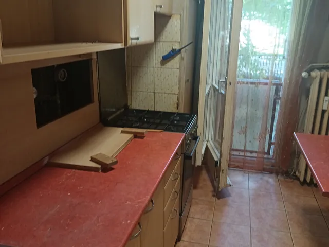 Kiadó lakás Pécs, Egyetemváros, Építők útja 54 nm