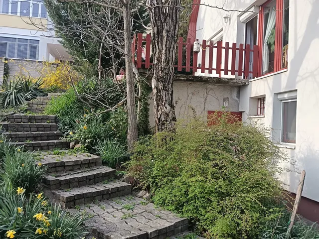 Eladó ház Pécs, Egyetemváros, Tiborc utca 188 nm