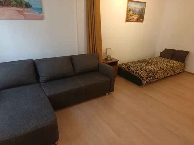Kiadó lakás Pécs, Uránváros, Kerényi Károly utca 40 nm