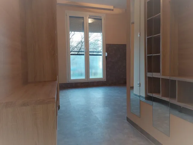 Kiadó lakás Pécs, Egyetemváros, Endresz György út 35 nm