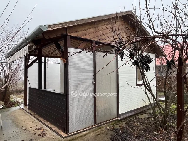 Eladó telek Dunaújváros 519 nm