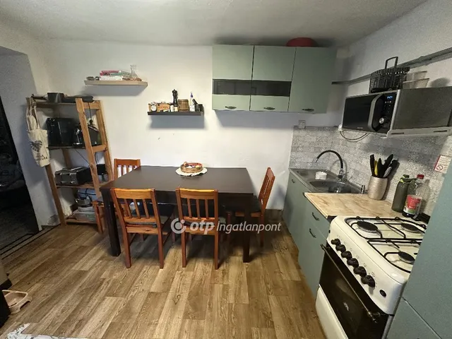 Eladó ház Pusztaszabolcs 40 nm