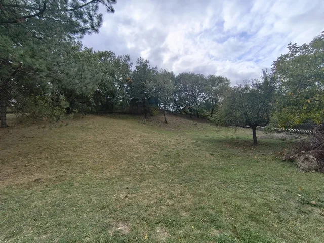 Eladó telek Velence 1022 nm