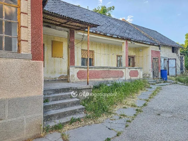 Eladó ház Sárkeresztes 103 nm