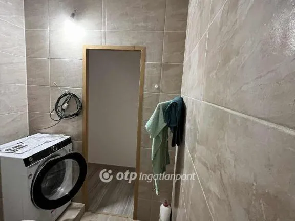 Eladó lakás Dunaújváros 34 nm