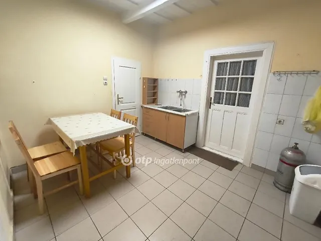 Eladó ház Iváncsa 72 nm