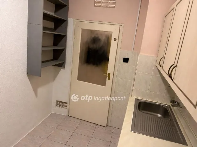 Eladó lakás Dunaújváros 54 nm