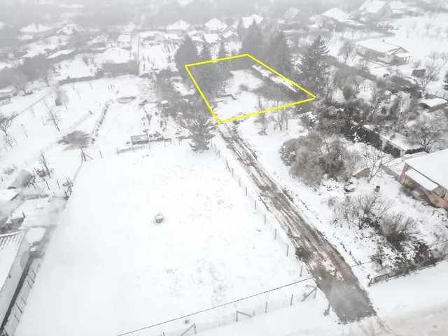 Eladó telek Pákozd 1495 nm