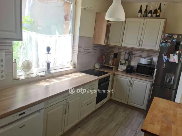 Eladó ház Hantos 87 nm