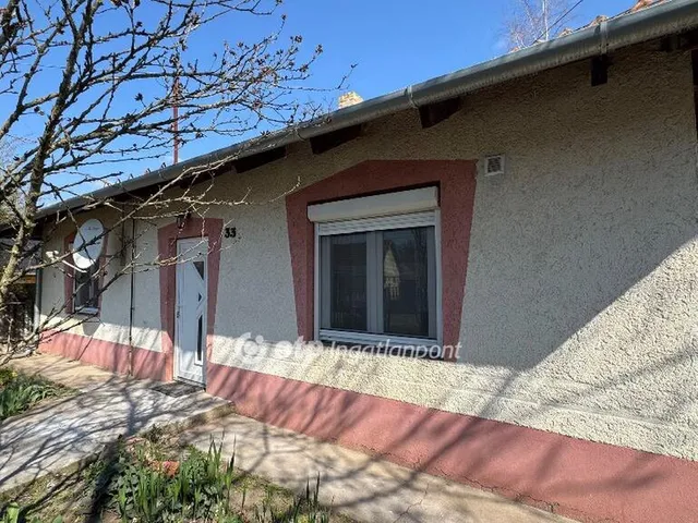 Eladó ház Perkáta 72 nm