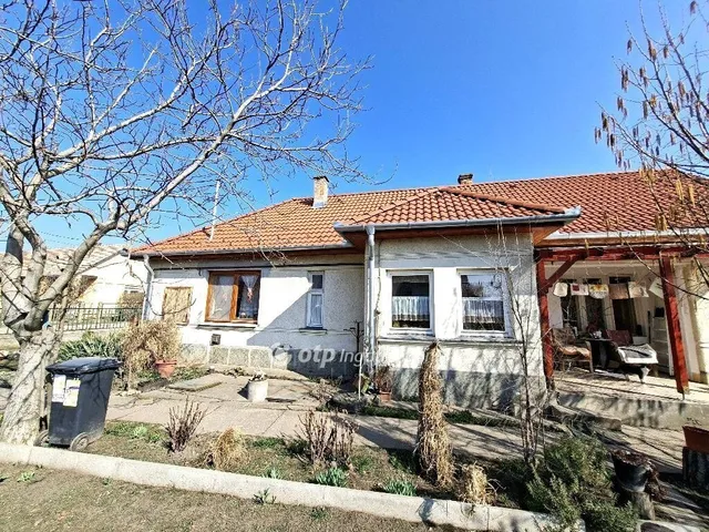Eladó ház Ráckeresztúr 130 nm