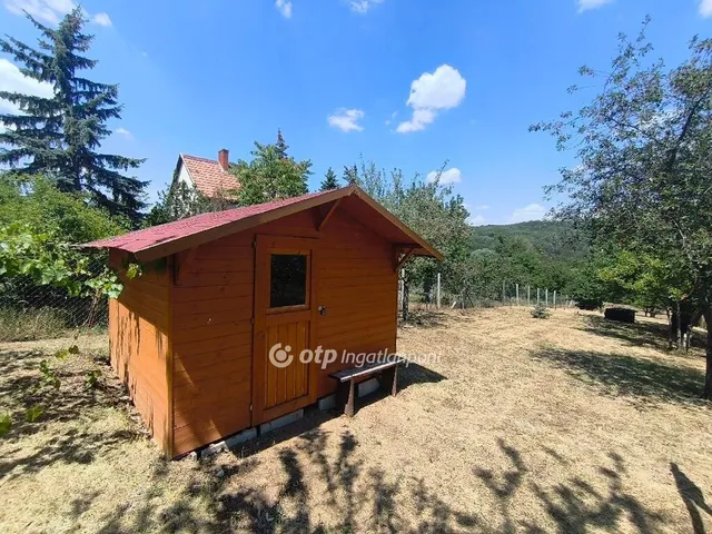 Eladó telek Pákozd 817 nm