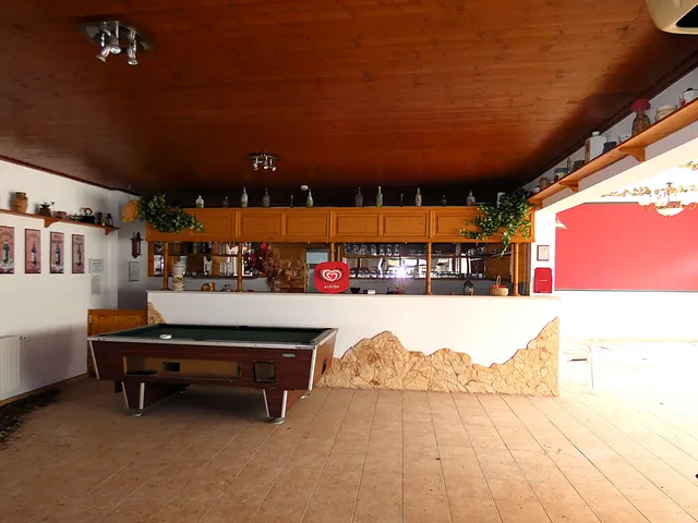 Eladó kereskedelmi és ipari ingatlan Kisköre 850 nm