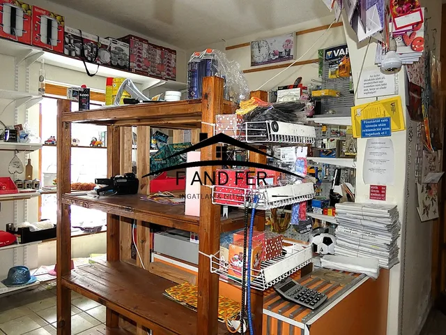 Eladó kereskedelmi és ipari ingatlan Törökszentmiklós 80 nm