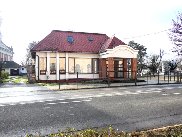 Eladó kereskedelmi és ipari ingatlan Gyomaendrőd 400 nm