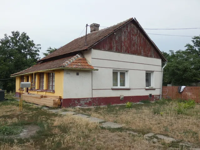 Eladó ház Törökszentmiklós, Alvég 71 nm