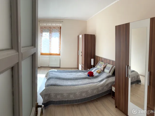 Eladó lakás Dunaújváros, Belváros, Erkel kert 5 54 nm