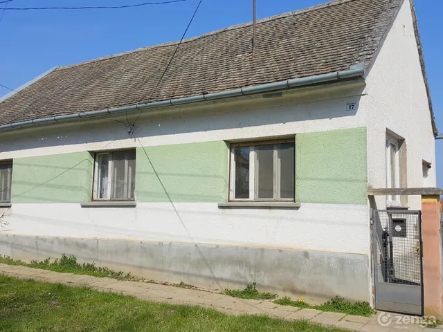 Eladó ház Lánycsók 90 nm