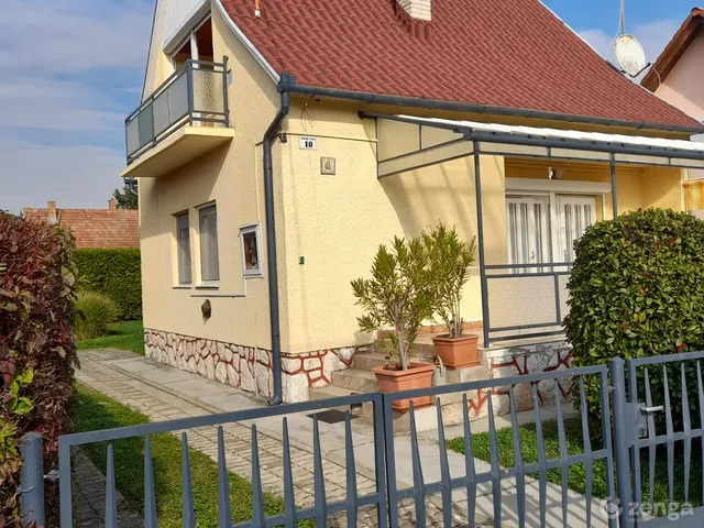 Eladó ház Harkány 72 nm