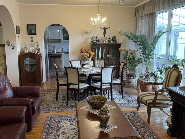 Eladó ház Szeged, Móraváros 250 nm