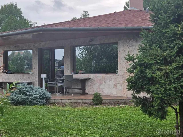 Eladó üdülő és hétvégi ház Ráckeve, Balabán utca 1. 168 nm