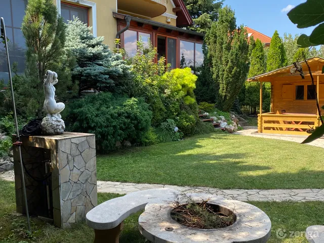 Eladó ház Budapest III. kerület, Farkastorok 605 nm